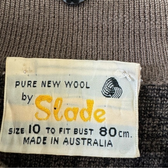 Brown Patterned Women's Sweater - Picture 3 of 11